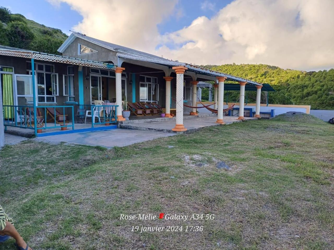 Chez Tonio Magic Ocean View Villa Port South East Exterior photo
